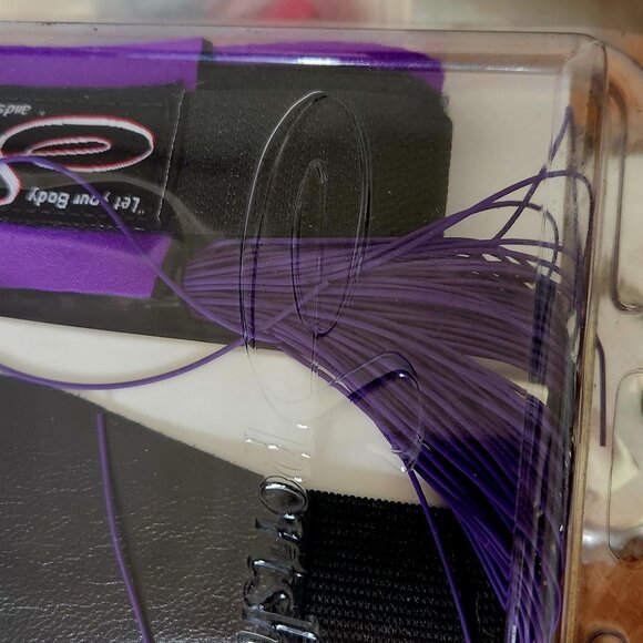 C25  Gag gift or fun bdrm kit - leather blindfold, sports cuffs & rubber tickler - Picture 4 of 4